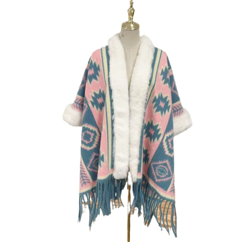 Köpeny sál műkasmírból, műszőrme gallérral, etnikus retro stílus, bojtokkal díszített kendő, téli–őszi viselet, eredet Yunnan, 2024 őszén debütált