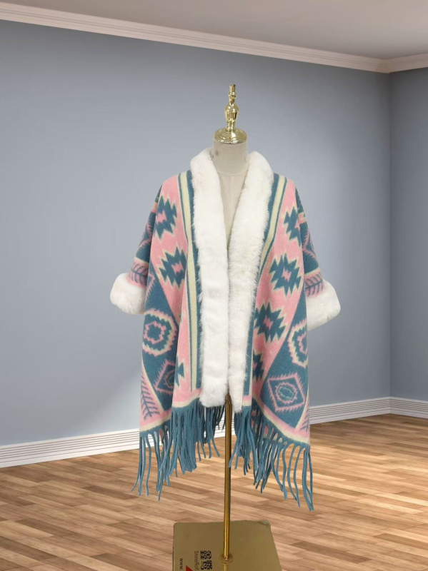 Köpeny sál műkasmírból, műszőrme gallérral, etnikus retro stílus, bojtokkal díszített kendő, téli–őszi viselet, eredet Yunnan, 2024 őszén debütált