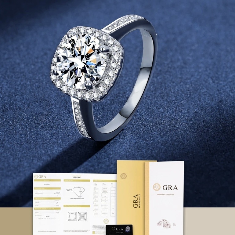 Genti Hong Moissanite пръстен, квадратна настройка с четири зъба, 925 сребро с позлата 18K, 0.50–3.00 ct