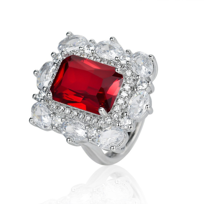 Moterų papuošalų rinkinys: žiedas, auskarai ir pakabukas su grandinėle (medžiaga: varis; elektroplavimas; grandinė: įprasta; pakabuko medžiaga: varis; leidimas: ruduo 2025)