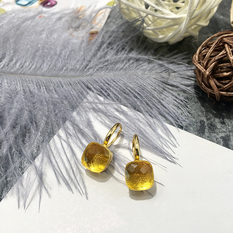 Krištolo juvelyriniai komplektas: auskarai + karoliai + rankos aksesuaras, cirkono įdėjimas, auksu dengtas paviršius, Guangzhou kilmė