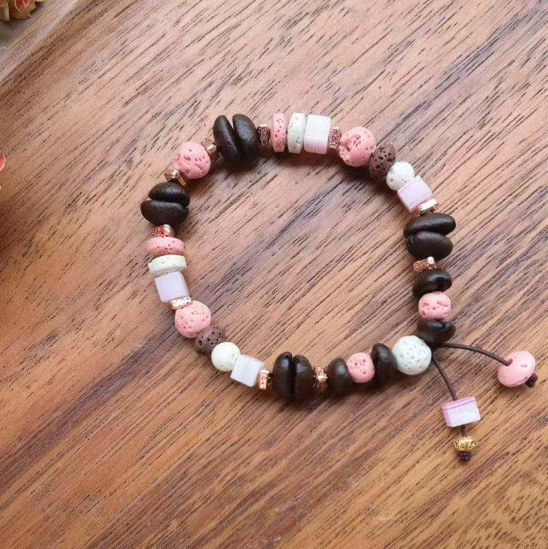 Ръчно изработена гривна от стъклени мъниста с кафеено зърно, естествен стил, унисекс, пролет 2025