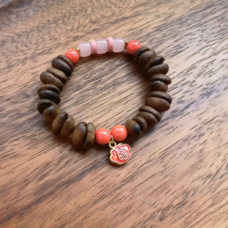 Ръчно изработена гривна от стъклени мъниста с кафеено зърно, естествен стил, унисекс, пролет 2025