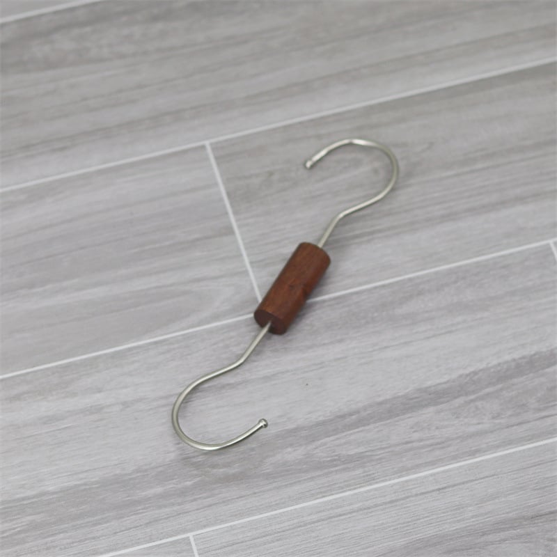 Xinyu Wood Art medinė drabužių pakaba su apvaliu žiedu, S kabliukas ir U klipas, ekspozicijos rekvizitas šalikams, dvigubo kablio stilius, apkrova iki 5 kg