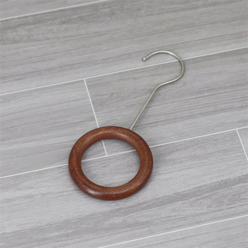 Xinyu Wood Art medinė drabužių pakaba su apvaliu žiedu, S kabliukas ir U klipas, ekspozicijos rekvizitas šalikams, dvigubo kablio stilius, apkrova iki 5 kg