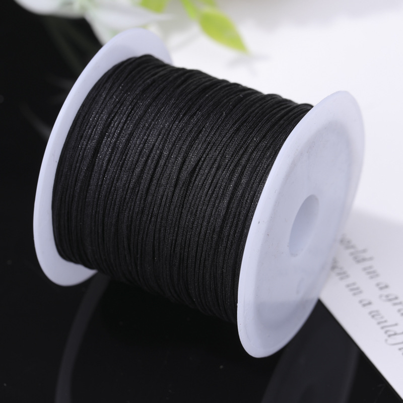 Rankų darbo karoliukų virvė pakabukui (poliesteris, Boring, 2021 ruduo)