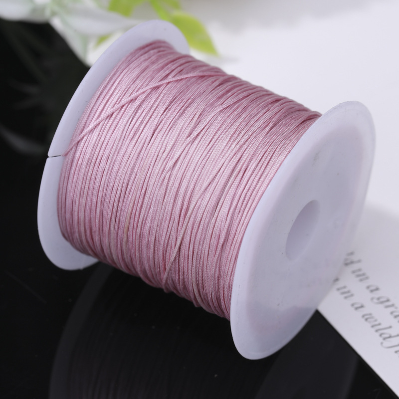 Rankų darbo karoliukų virvė pakabukui (poliesteris, Boring, 2021 ruduo)