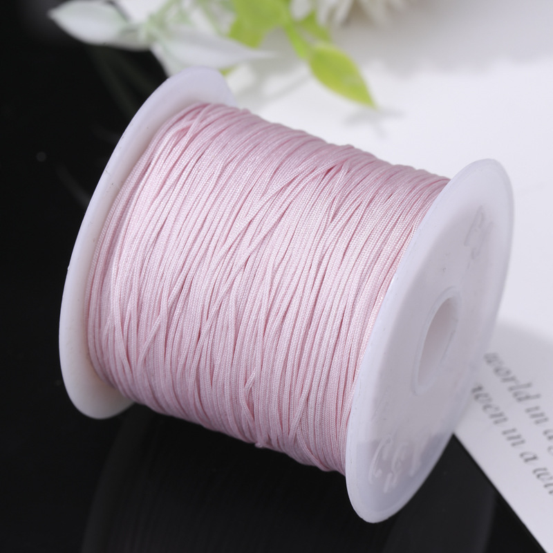 Rankų darbo karoliukų virvė pakabukui (poliesteris, Boring, 2021 ruduo)