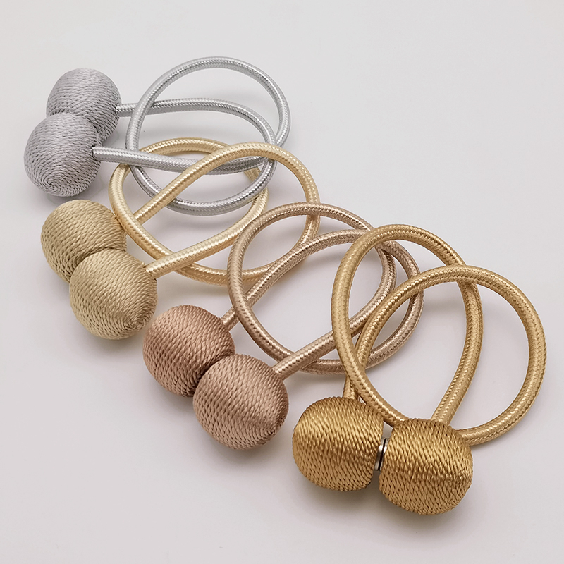 Dvi audinio užuolaidų dirželiai su magnetinėmis sagenimis, paprastas ir šiuolaikiškas stilius, tinkami lovos užuolaidoms ir musės tinklams