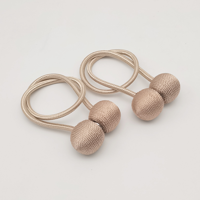 Dvi audinio užuolaidų dirželiai su magnetinėmis sagenimis, paprastas ir šiuolaikiškas stilius, tinkami lovos užuolaidoms ir musės tinklams