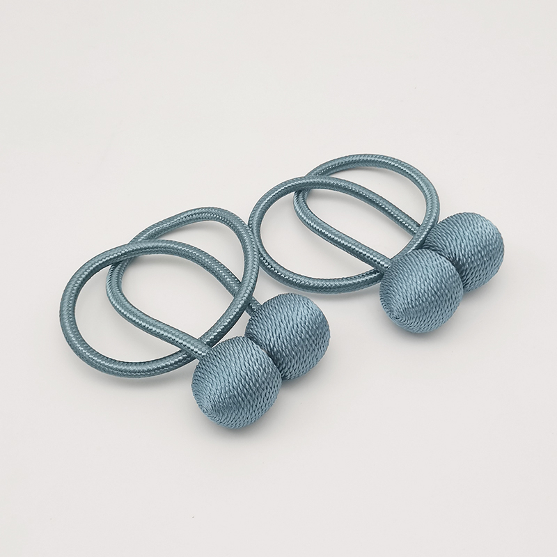 Dvi audinio užuolaidų dirželiai su magnetinėmis sagenimis, paprastas ir šiuolaikiškas stilius, tinkami lovos užuolaidoms ir musės tinklams