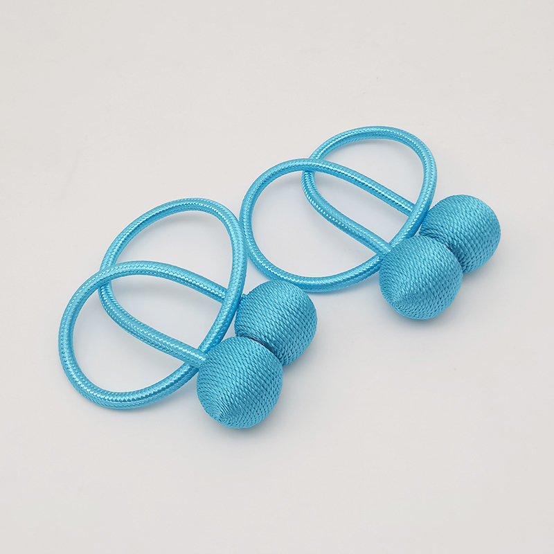 Dvi audinio užuolaidų dirželiai su magnetinėmis sagenimis, paprastas ir šiuolaikiškas stilius, tinkami lovos užuolaidoms ir musės tinklams