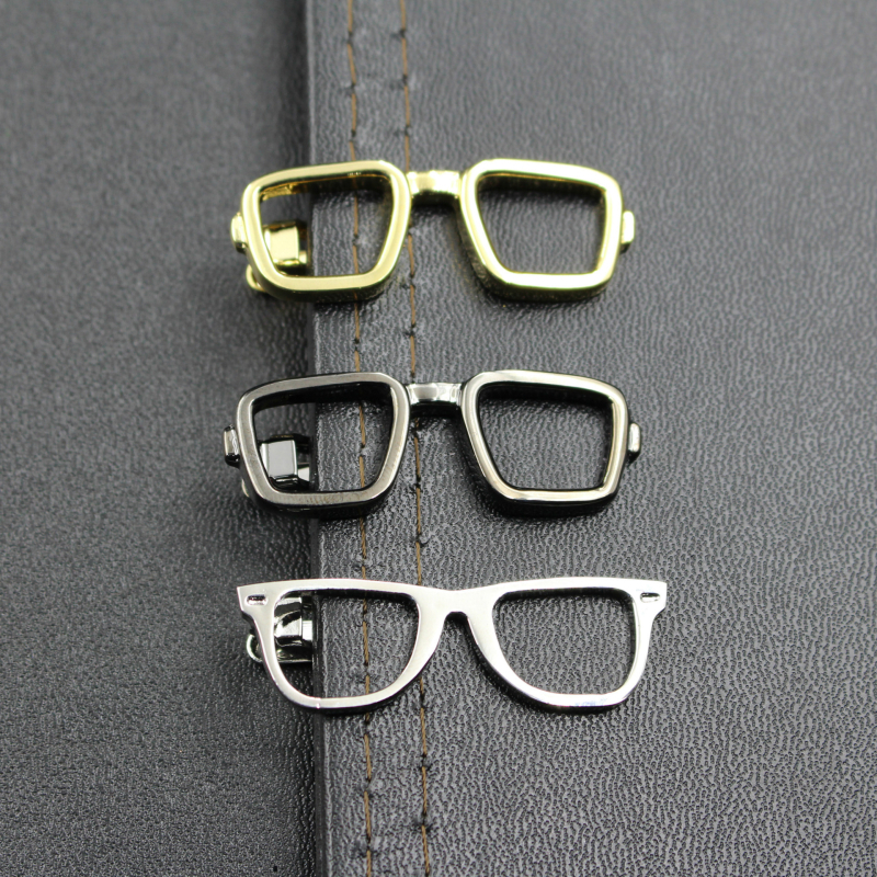 Клип за вратовръзка от мед, плоска глава, унисекс, модерен стил, дължина 4 cm, модел: очила дартс AK47