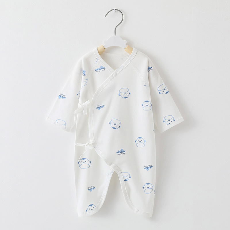 Naujagimio ilgos rankovės kombinezonas iš 100% medvilnės, unisex, diagoninis užsegimas su raišteliais ir drugelio motyvas