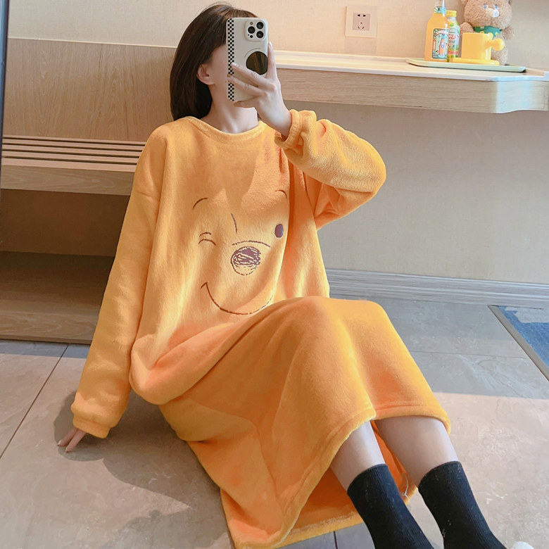 Ženski cartoon flanel pijama set, debela tkanina, 201-250 g/m², okrugli izrez, dugi rukavi