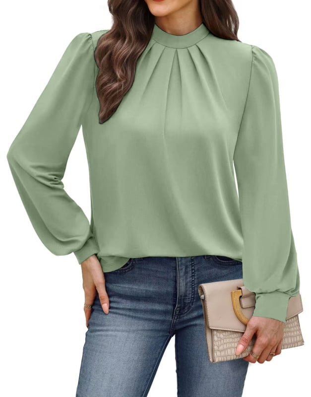 Ilgomis rankovėmis megztinis su mažuoju stovimu kaklu ir klostuotu priekiu, poliesteris, įprasta kirpimo linija, kasdienis stilius