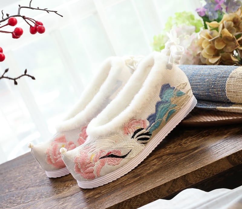 Kokvilnas auduma augšdaļa ar ziedu rakstu, burbuļojoša zole, 3–5 cm vidējā papēža, apaļa purngale