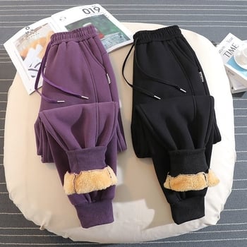 Moterų harėm jogger kelnės su fliso viduje, vilninis audinys, 50–70% vilnos, laisvas kirpimas, žiema 2025