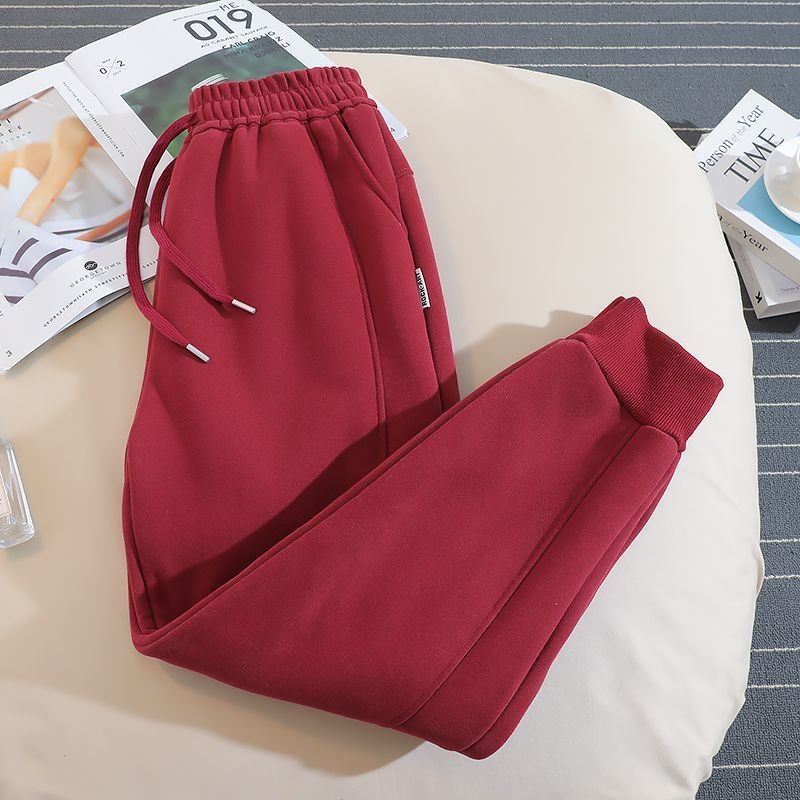 Moterų harėm jogger kelnės su fliso viduje, vilninis audinys, 50–70% vilnos, laisvas kirpimas, žiema 2025