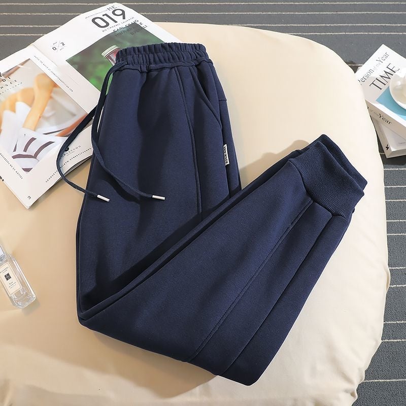 Moterų harėm jogger kelnės su fliso viduje, vilninis audinys, 50–70% vilnos, laisvas kirpimas, žiema 2025