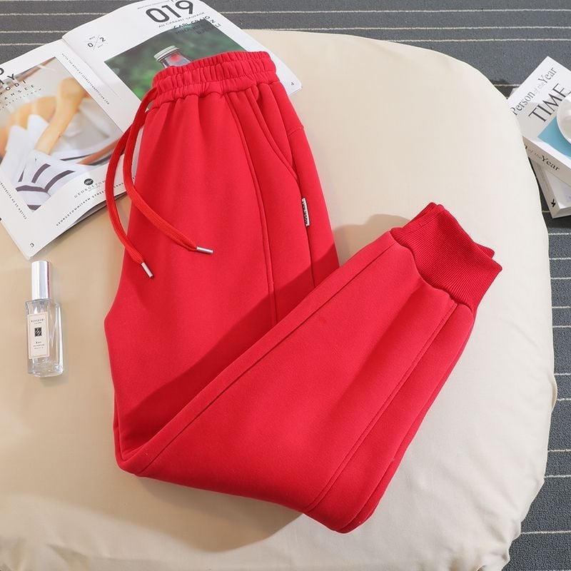 Moterų harėm jogger kelnės su fliso viduje, vilninis audinys, 50–70% vilnos, laisvas kirpimas, žiema 2025