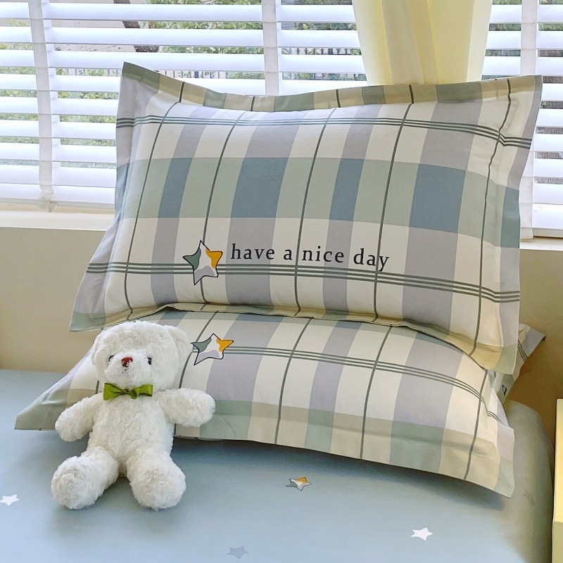 Pagalvės užvalkalas – satino poliesteris, reaktyvus spausdinimas ir dažymas, pritaikomas, šiuolaikinis minimalistinis stilius