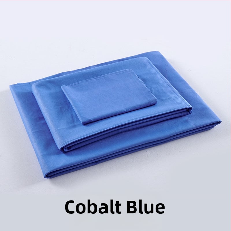 Tryjų dalių patalynės komplektas studentų bendrabutyje, poliesterio–medvilnės audinys, reaktiškai dažyta, twill audimas, vienos spalvos raštas