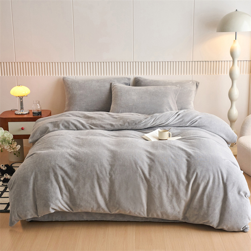 Pieno veliūro keturių dalių antklodės užvalkalų rinkinys, lakštų tipo patalynė, reaktyvinis spaudinimas ir dažymas, vientisas raštas