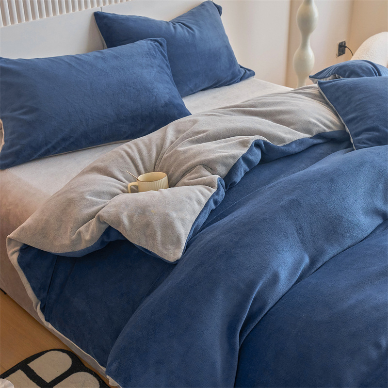 Pieno veliūro keturių dalių antklodės užvalkalų rinkinys, lakštų tipo patalynė, reaktyvinis spaudinimas ir dažymas, vientisas raštas