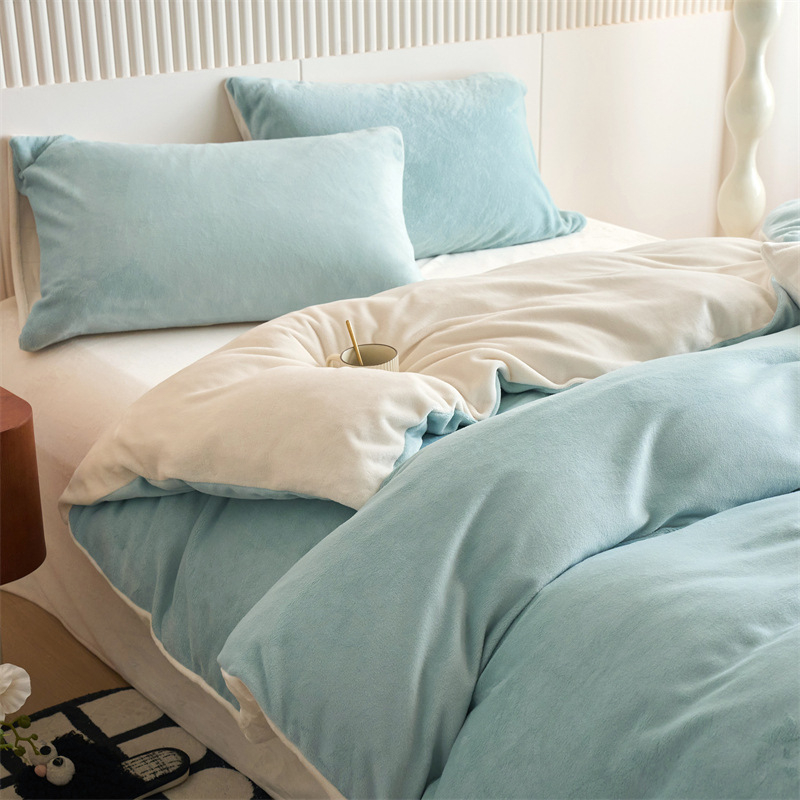 Pieno veliūro keturių dalių antklodės užvalkalų rinkinys, lakštų tipo patalynė, reaktyvinis spaudinimas ir dažymas, vientisas raštas