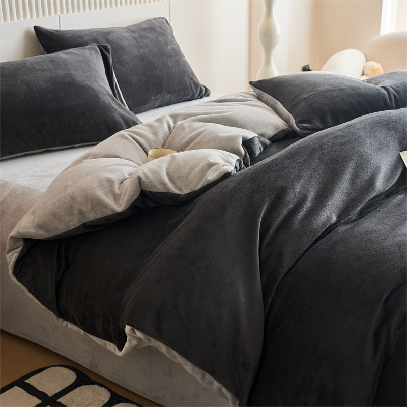 Pieno veliūro keturių dalių antklodės užvalkalų rinkinys, lakštų tipo patalynė, reaktyvinis spaudinimas ir dažymas, vientisas raštas