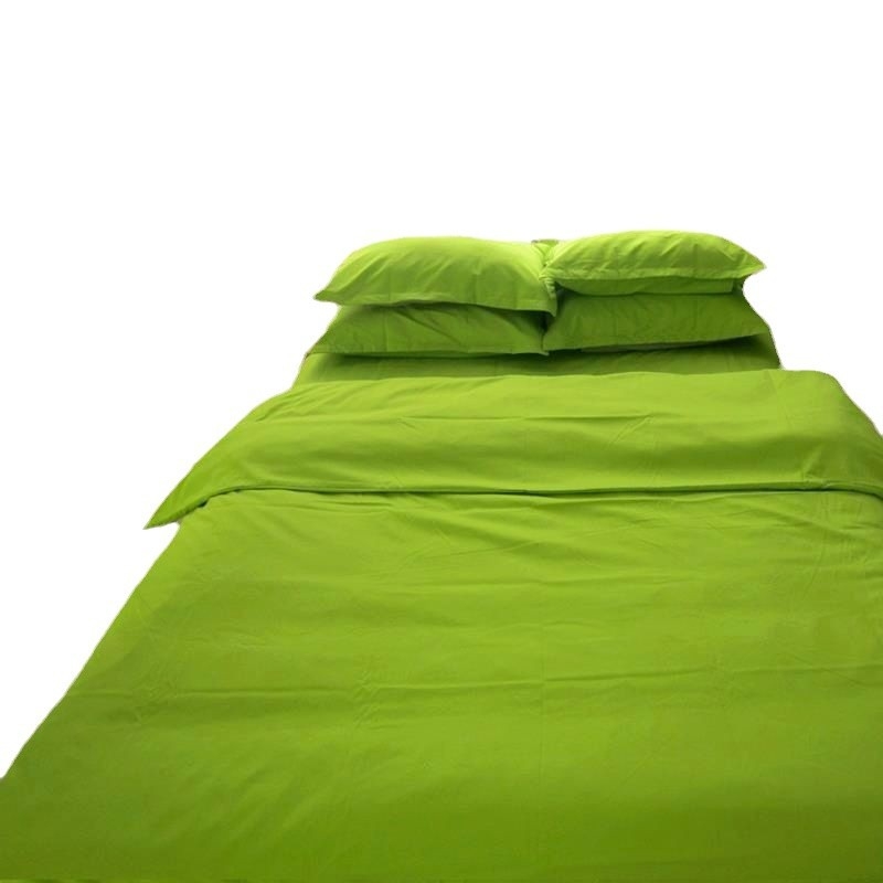 Poliesterio‑medvilnės patalynės komplektas, keturių dalių, vientisas raštas, brushed ir quilted, paprasta pynimo audinys, svoris 1000–1500 g