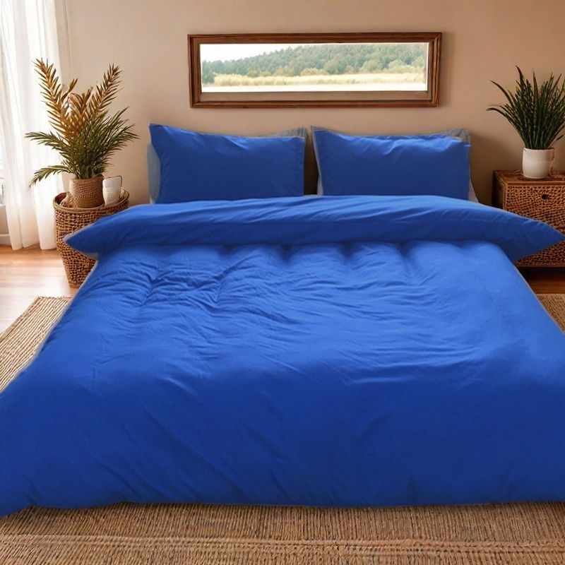 Poliesterio‑medvilnės patalynės komplektas, keturių dalių, vientisas raštas, brushed ir quilted, paprasta pynimo audinys, svoris 1000–1500 g