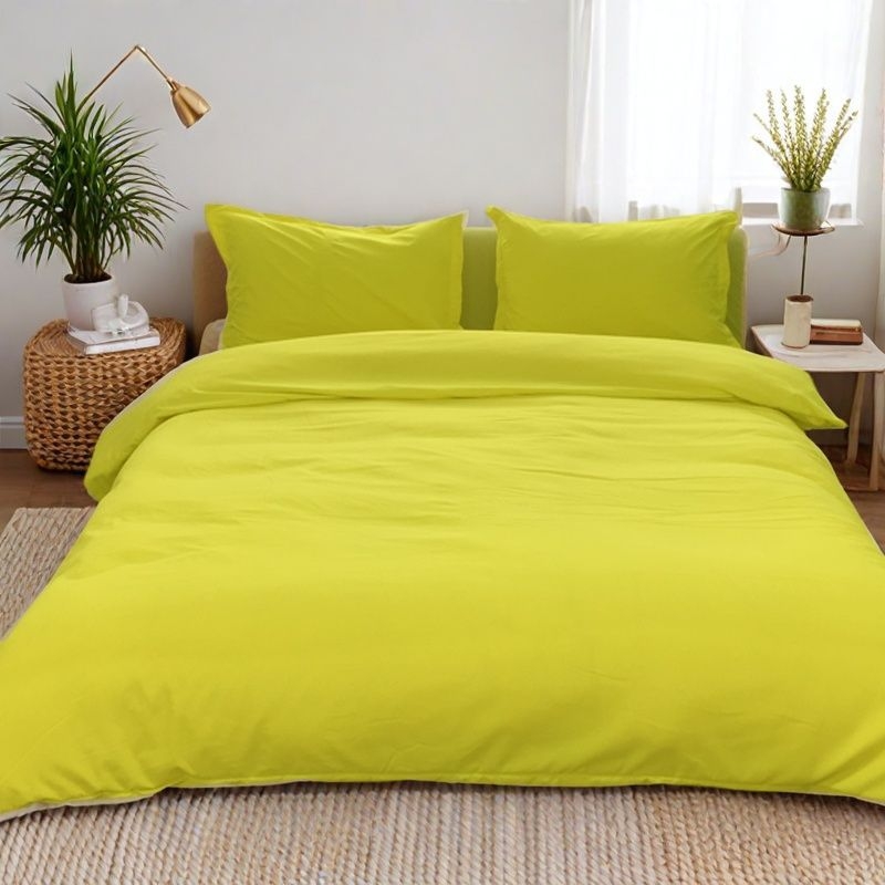 Poliesterio‑medvilnės patalynės komplektas, keturių dalių, vientisas raštas, brushed ir quilted, paprasta pynimo audinys, svoris 1000–1500 g