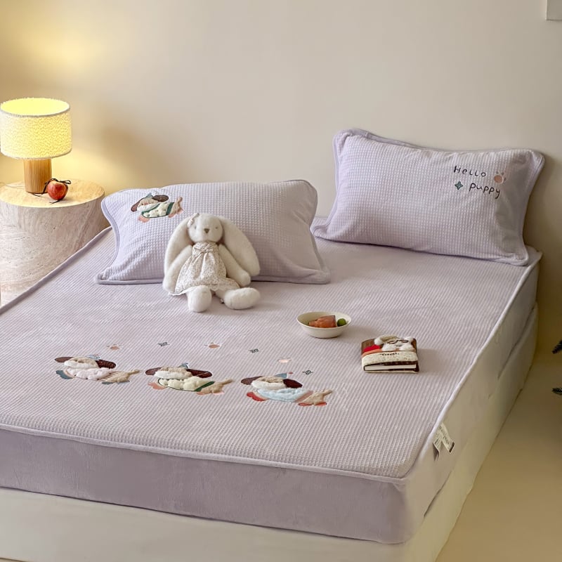 Trys dalių patalynės komplektas su animaciniu piešiniu, sintetinių pluoštų su reaktyviu dažymu, įtemptas lakštas