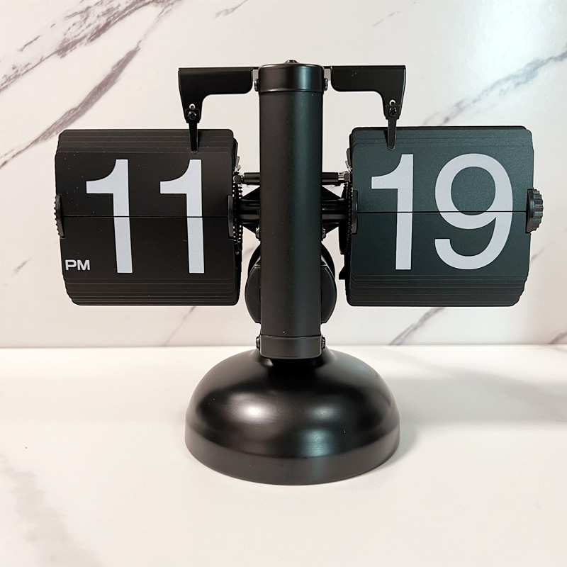 Ρολόι επιτραπέζιο με μπαταρία, κίνηση Wonderful moment, μεταλλικό περίβλημα και μεταλλικός καντράν