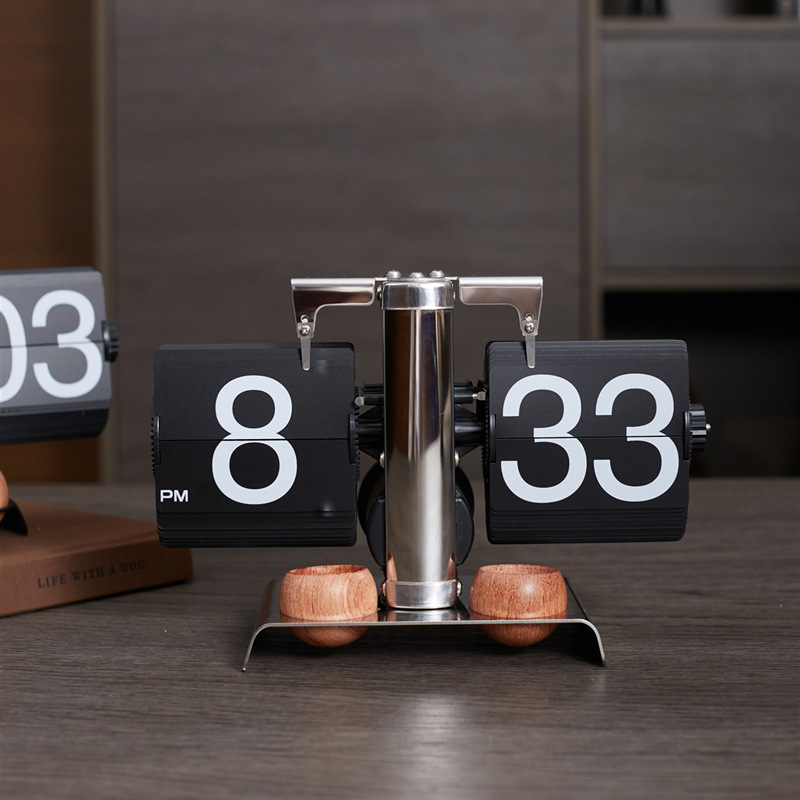 Ρολόι επιτραπέζιο με μπαταρία, κίνηση Wonderful moment, μεταλλικό περίβλημα και μεταλλικός καντράν