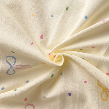 Megzti medvilniniai patalynės komplektas, keturių dalių — reakcijos spausdinimas, animacinių personažų ir augalų žiedų raštai, tinkamas visiems metų laikams