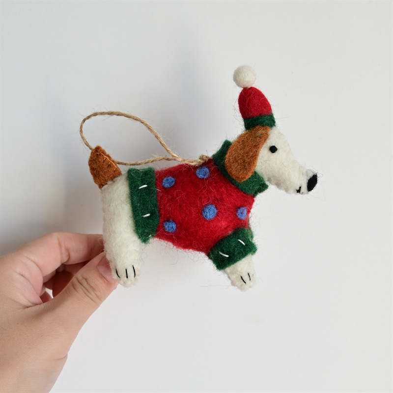 Rankų darbo vilnos filco pakabukas kuprinei – pudelis jauniklis, mažų gyvūnėlių raštas, saldus ir šaltas stilius, asmeninė tendencija, 2025 ruduo