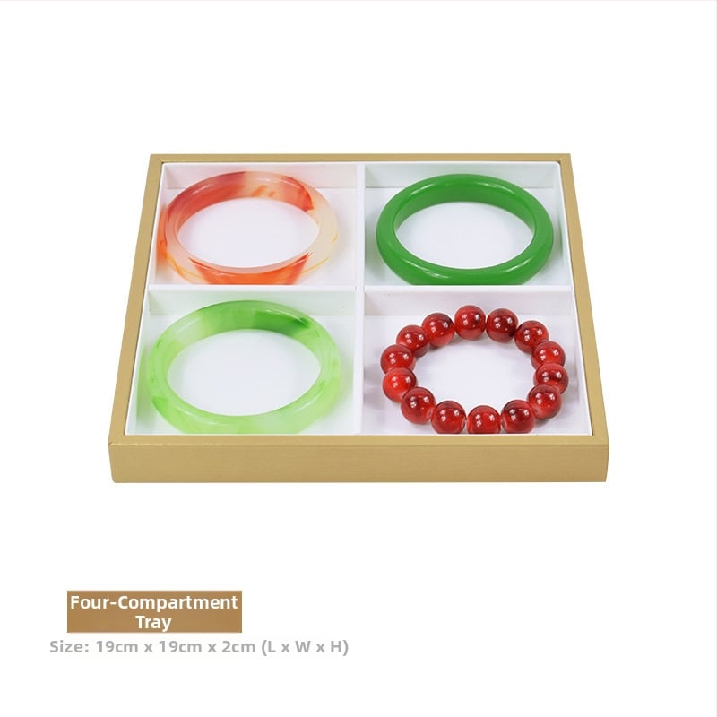 Juveelide kuvamisalust käevõrudele, kahekordne riiul, metallkonstruktsioon, nahkkattega korpus, süstimise vormimine