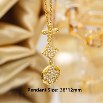 Titano plieno kaklo vėrinys su keturių lapų dobilu pakabuku, varinis įdėtas su cirkoniais, mikro įtvirtinimas, grandinėlė Flash o chain