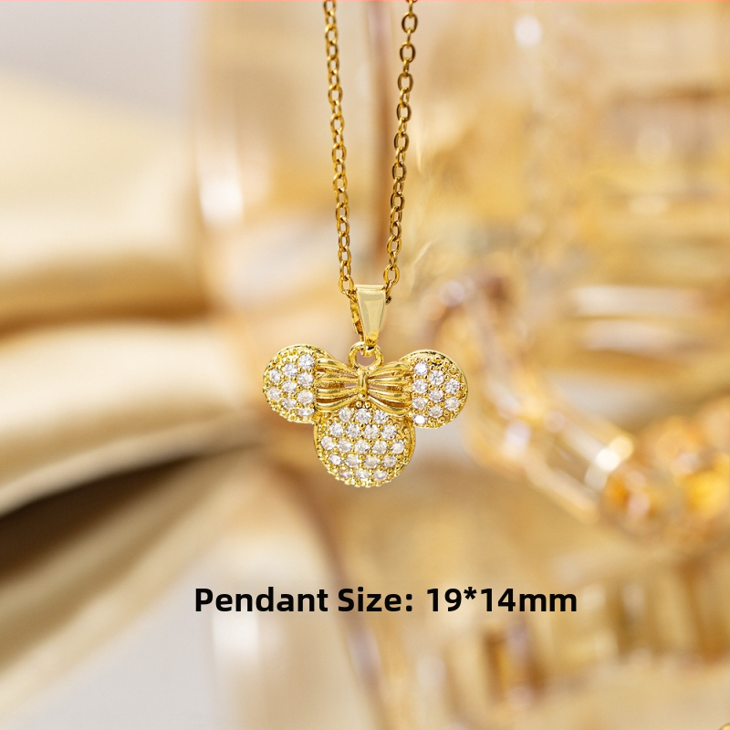 Titano plieno kaklo vėrinys su keturių lapų dobilu pakabuku, varinis įdėtas su cirkoniais, mikro įtvirtinimas, grandinėlė Flash o chain