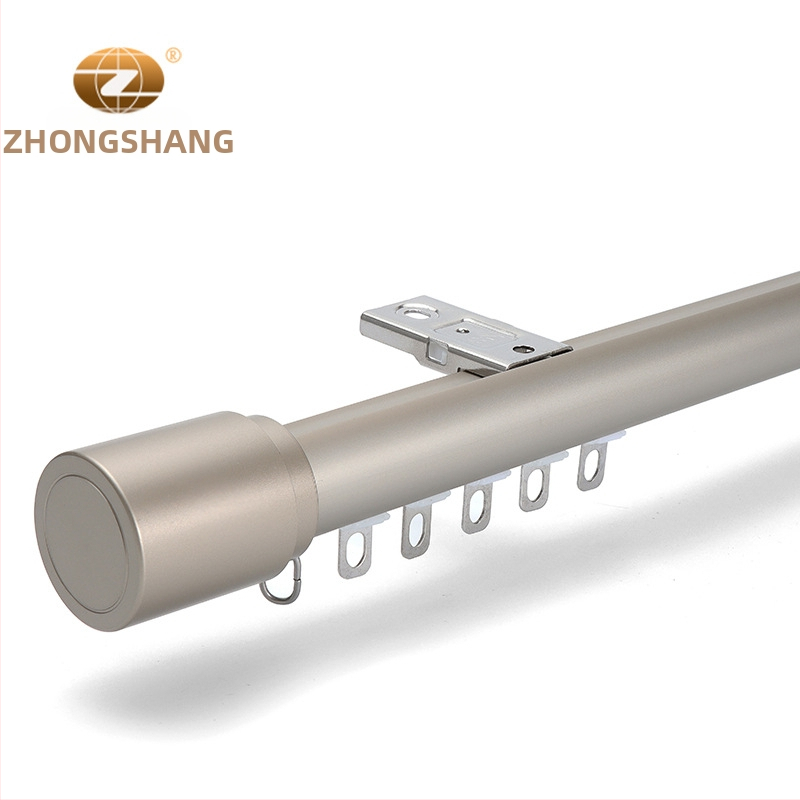 Aliuminio lydinio užuolaidų lazda, Modelis 491 apatinė bėginė juosta; Priedai: dekoratyvinė galvutė, ritė, laikiklis, tarpiklis; Stilius: šiuolaikinis paprastumas (Modelis: 491; Medžiaga: aliuminio lydinys; Tipas: užuolaidų lazda; Priedai: dekoratyvinė gal