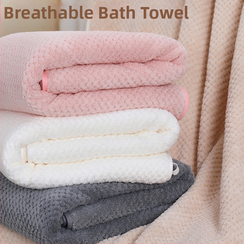 Greitai džiūstantis koralo veliūro vonios rankšluostis | 200–300 g, 150D siūlai, kraštas siuvimas