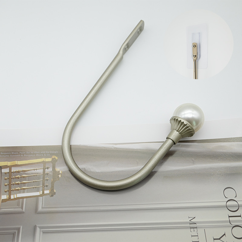 U formos užuolaidų kabliukai be gręžimo sieniniam tvirtinimui – audinys, paprastas ir šiuolaikiškas stilius