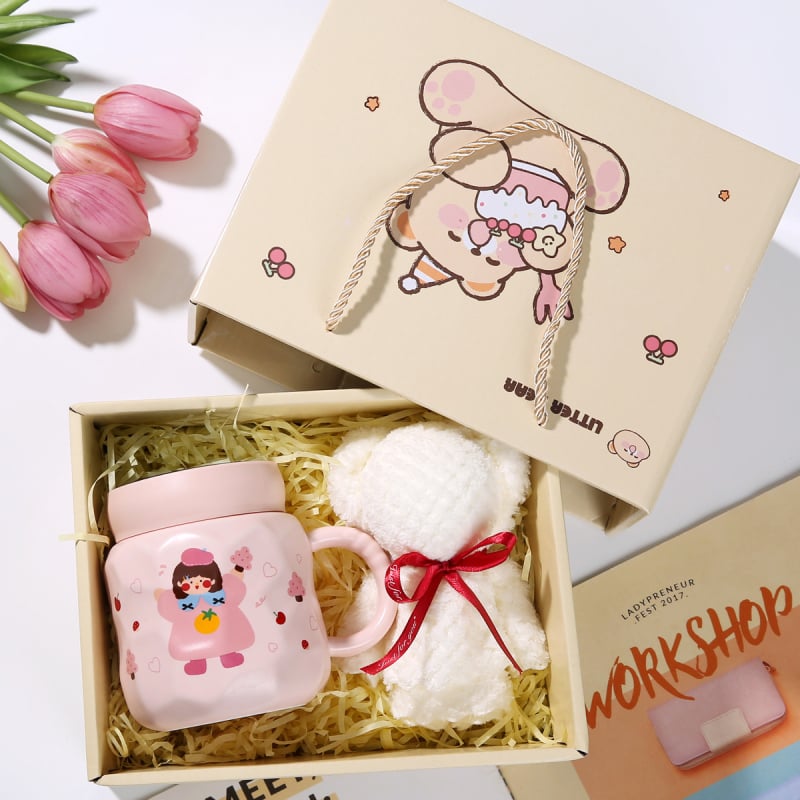 Keraamiline kruus Cartoon Candy Series kaanega kinkekarbis – kolmetosaline komplekt, peegeltaoline viimistlus, mikrolaineohutu