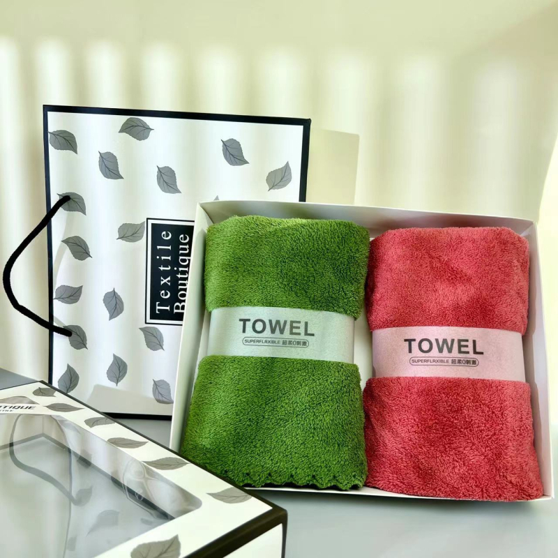 Dāvanu kastē dvieļu komplekts, korallvelūra sejas dvieļi, logotipa apdruka, plakanais audums, svars 300 g