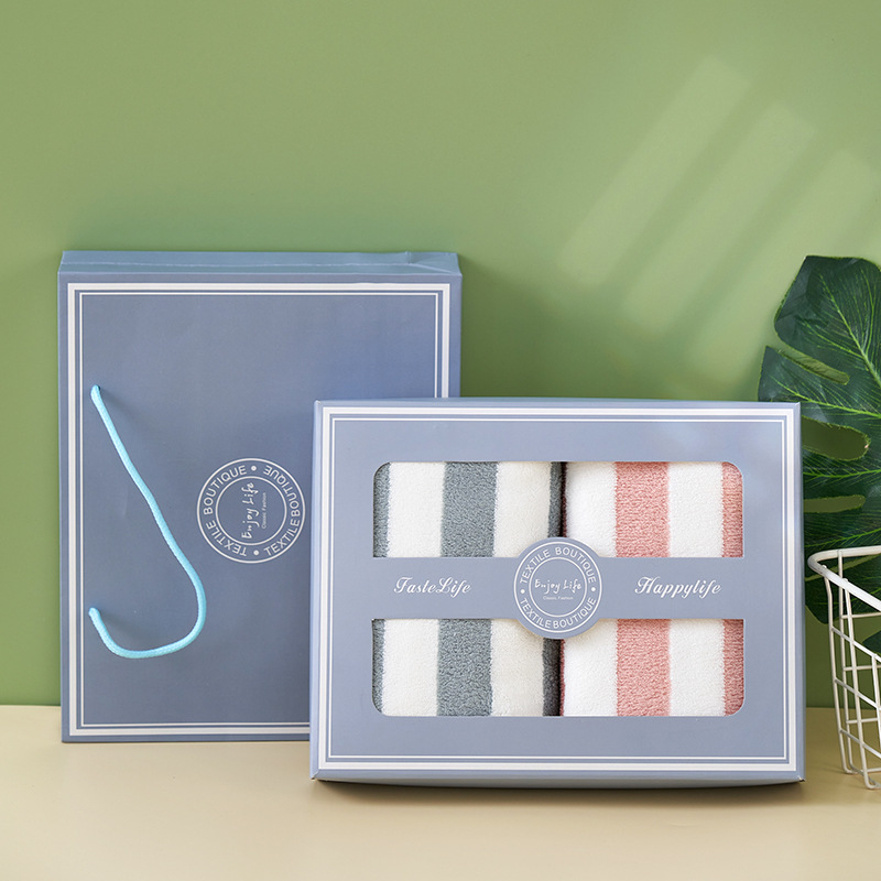 Dāvanu kastē dvieļu komplekts, korallvelūra sejas dvieļi, logotipa apdruka, plakanais audums, svars 300 g