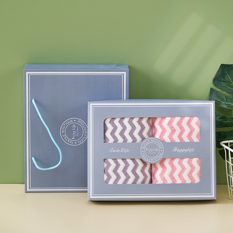 Dāvanu kastē dvieļu komplekts, korallvelūra sejas dvieļi, logotipa apdruka, plakanais audums, svars 300 g