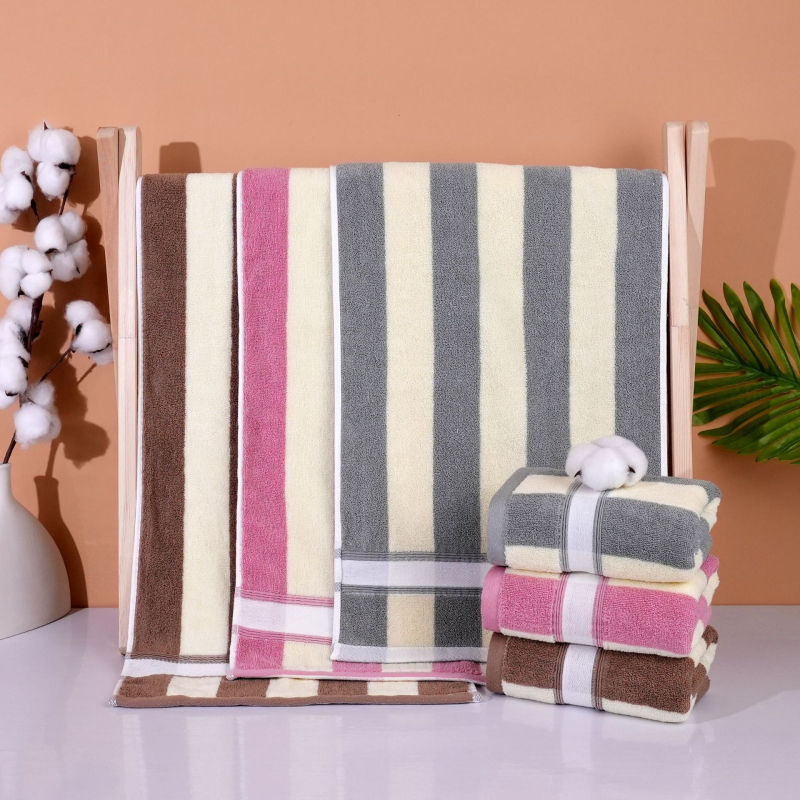 Medvilninis veido rankšluostis suaugusiems, storas ir sugeriančios, logotipo pritaikymas; siūlai 32s; svoris 100–120 g; apdaila: siuvimas, džakardas